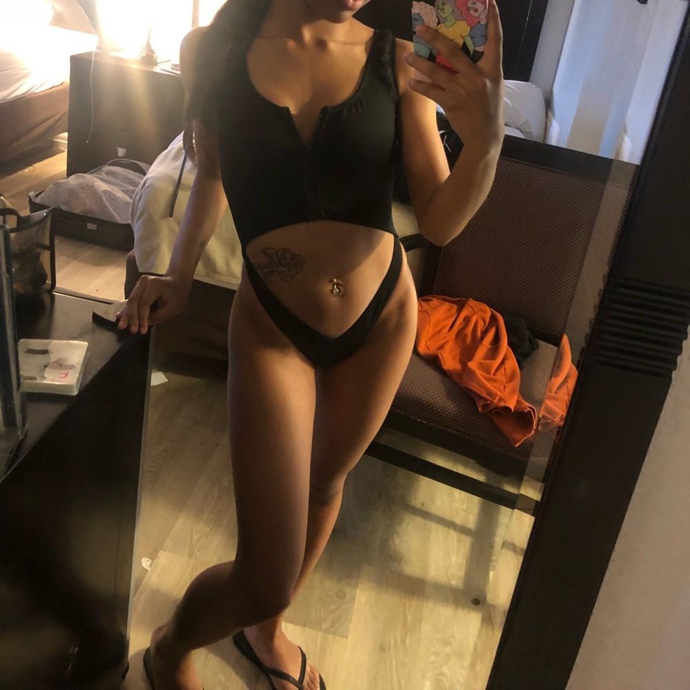 Black body suit dollzkill xs